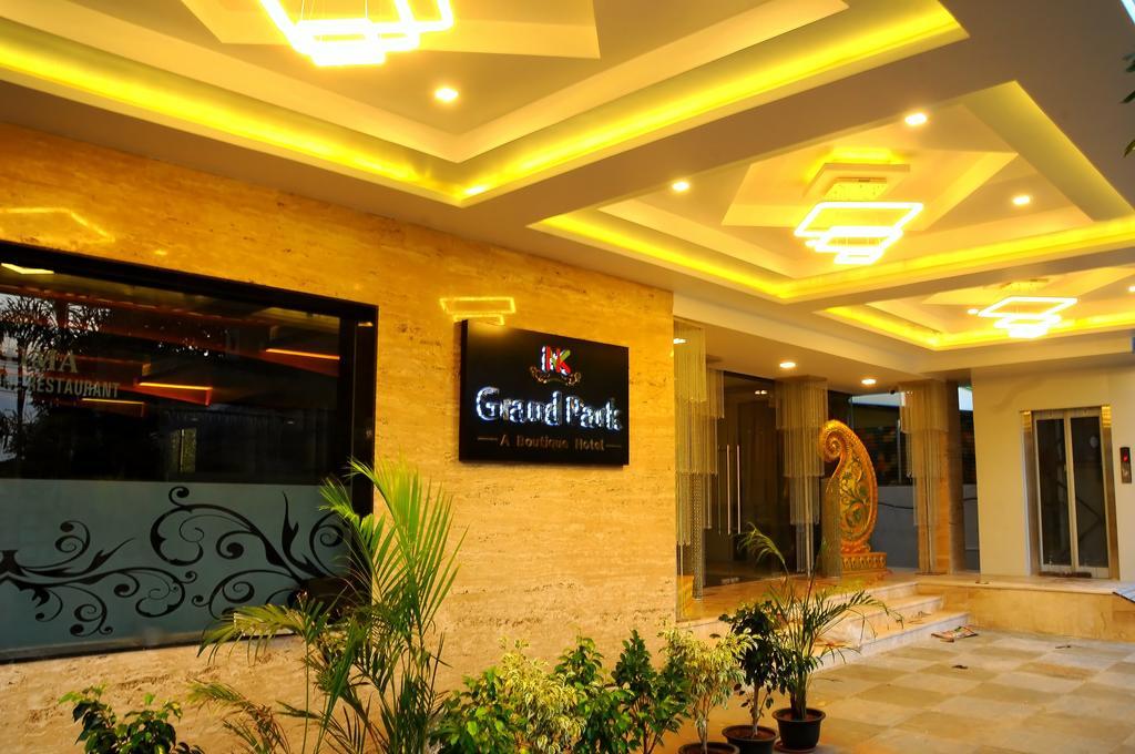 Hotel Nk Grand Park Airport Hotel Ченнаи Экстерьер фото