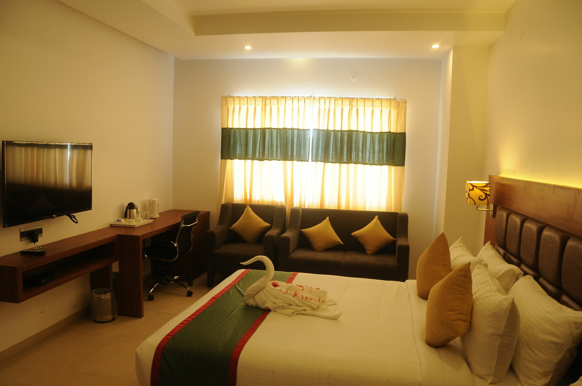Hotel Nk Grand Park Airport Hotel Ченнаи Экстерьер фото