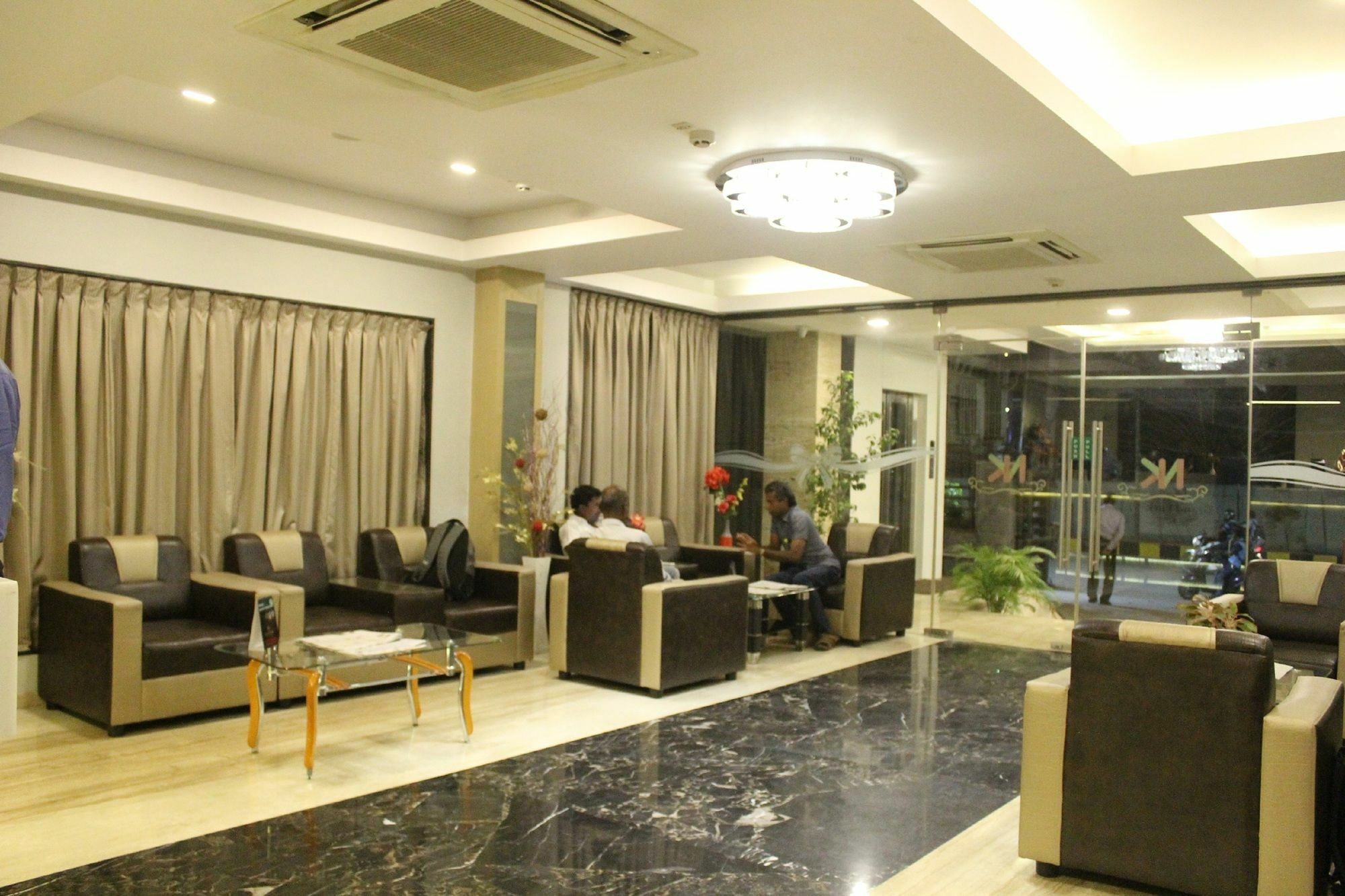 Hotel Nk Grand Park Airport Hotel Ченнаи Экстерьер фото